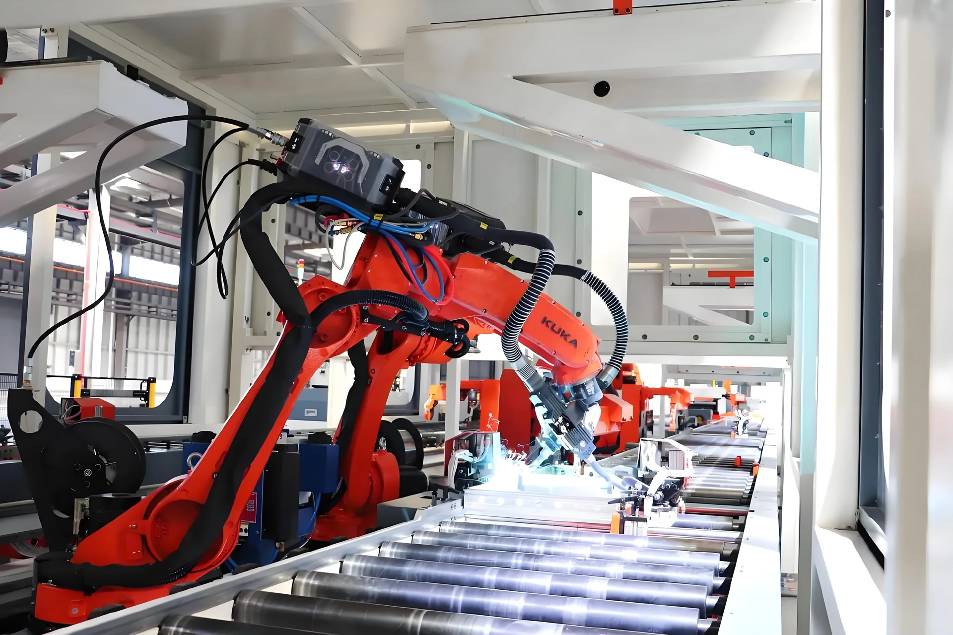 Robotic workstation for manufacturing line